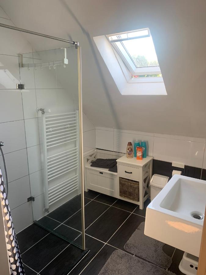 De Oude Paardentramremise Apartment Ulrum Екстериор снимка